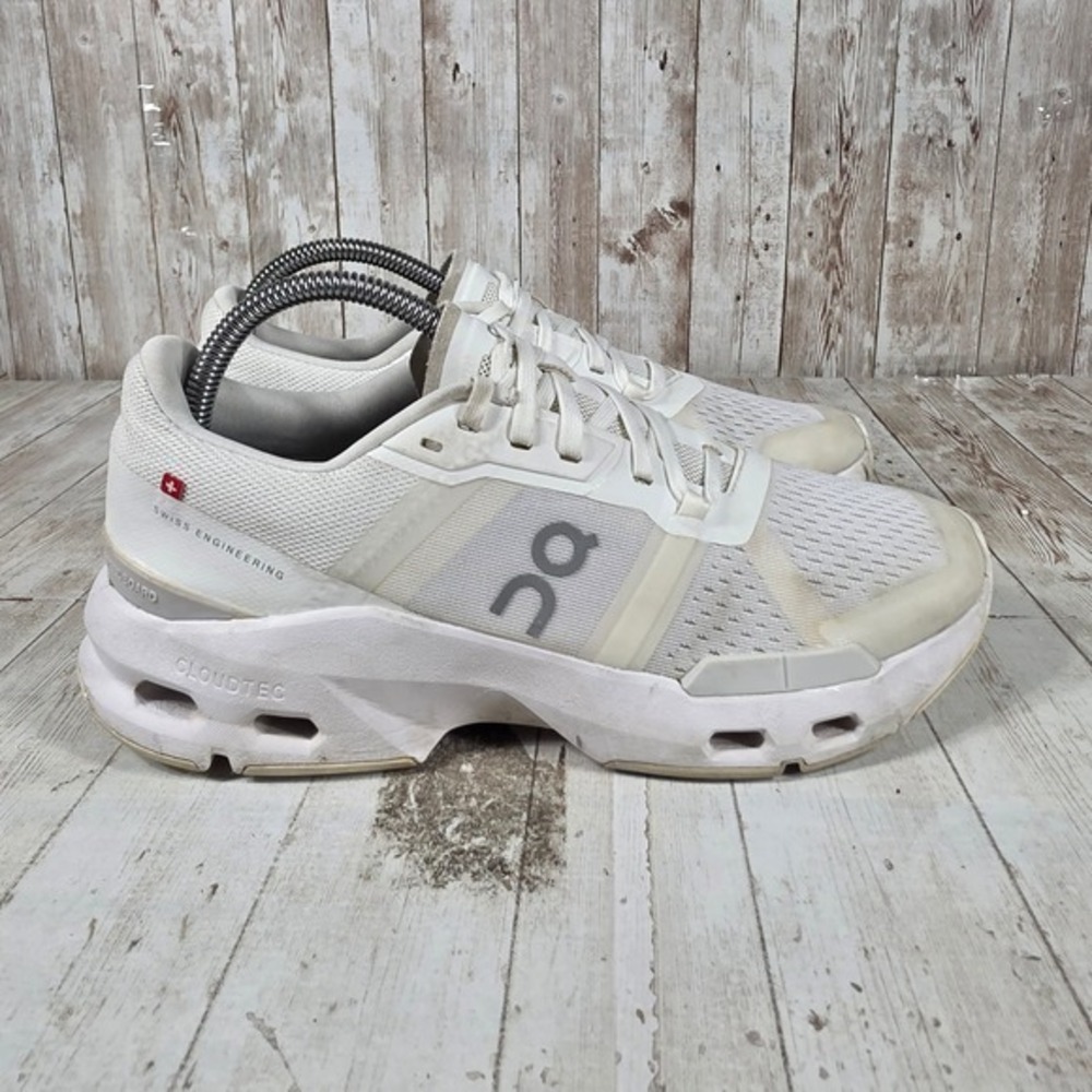 On Cloudpulse Womens Training Shoes White Silver Swiss Engineering US 8.5 EU 40